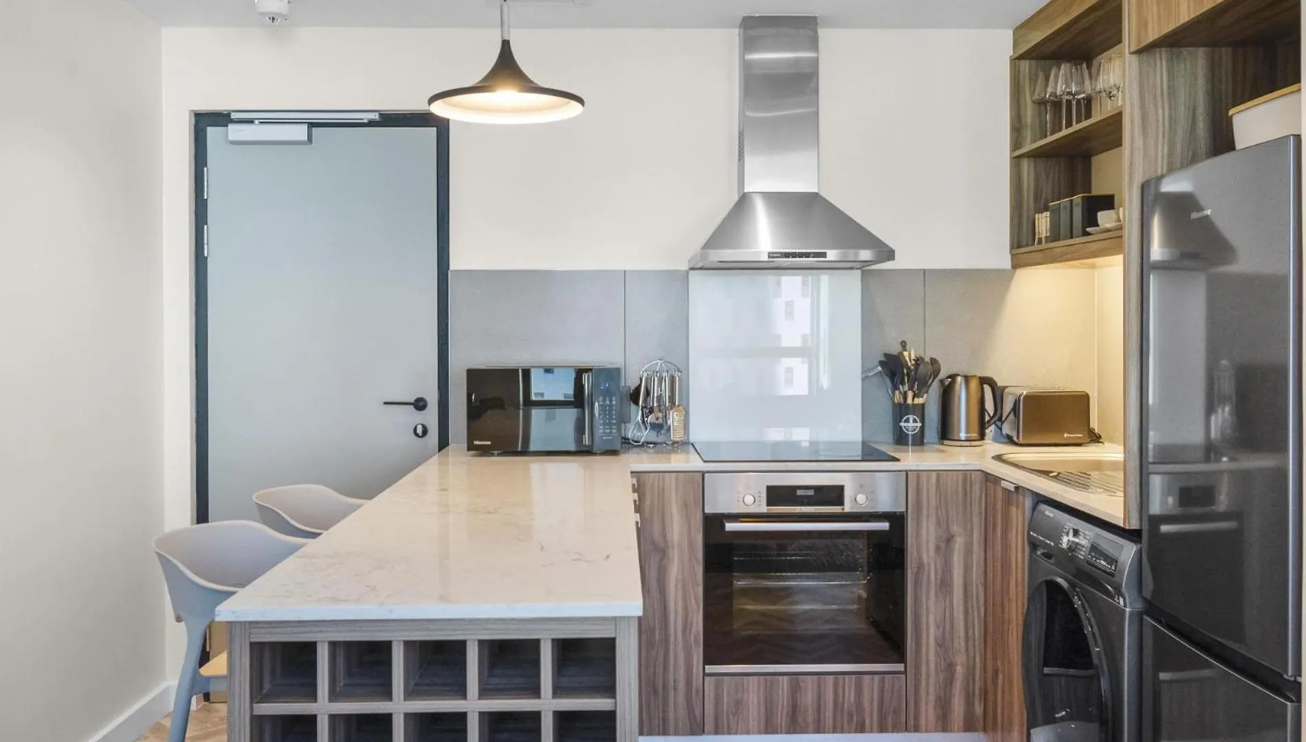 Apartment Stylish City Escape At Foreshore Place Cape Town